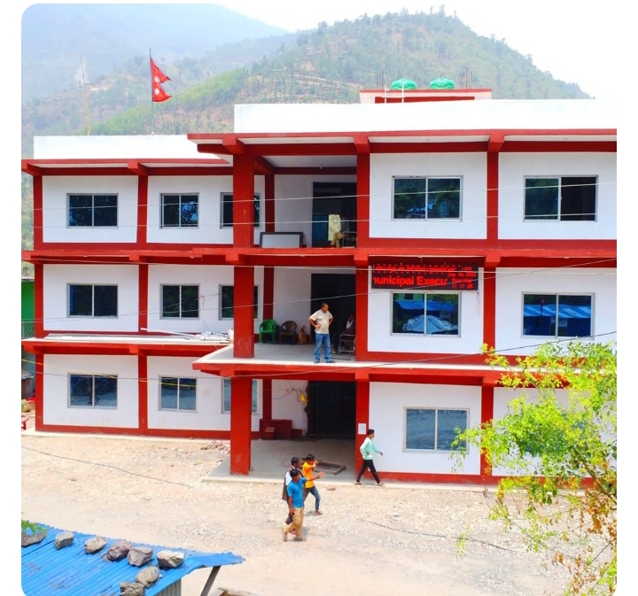 भूकम्पपछिको पुन:निर्माणलाई गति दिन गृहमन्त्रीसँग नगर प्रमुख रावतको माग: ६ बुँदे कार्ययोजना प्रस्तुत